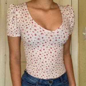 Vibe Sportswear floral top small/medium